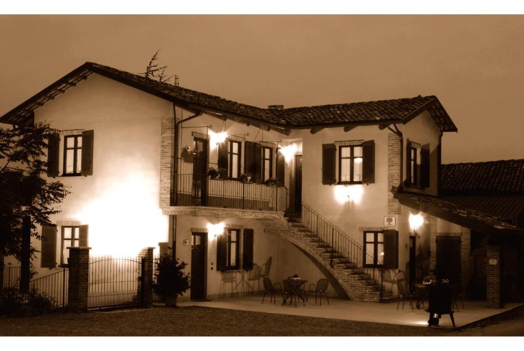 סרלונגה ד'אלבה Agriturismo I Grappoli מראה חיצוני תמונה
