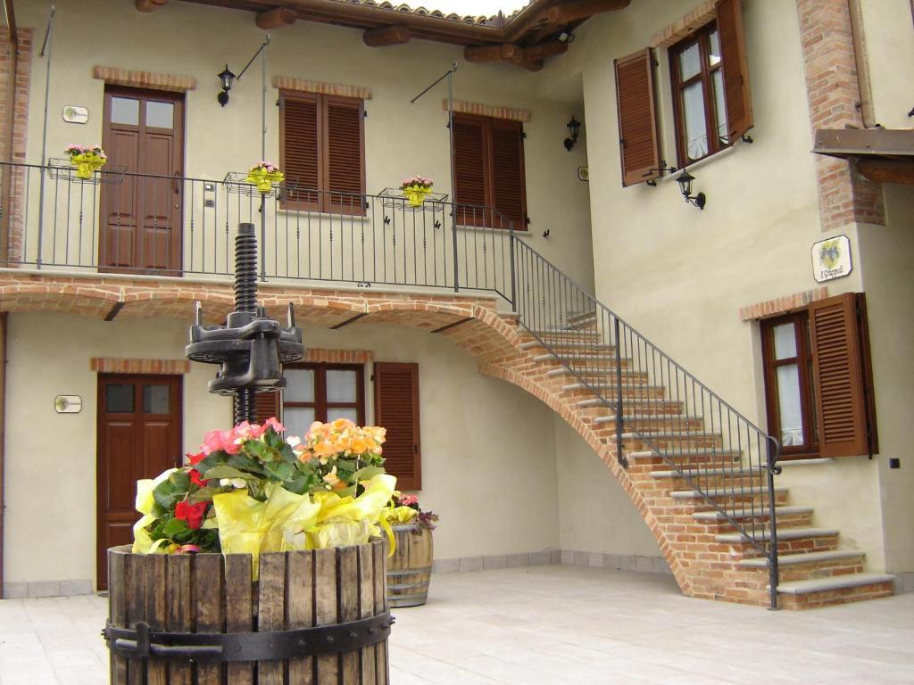 סרלונגה ד'אלבה Agriturismo I Grappoli מראה חיצוני תמונה