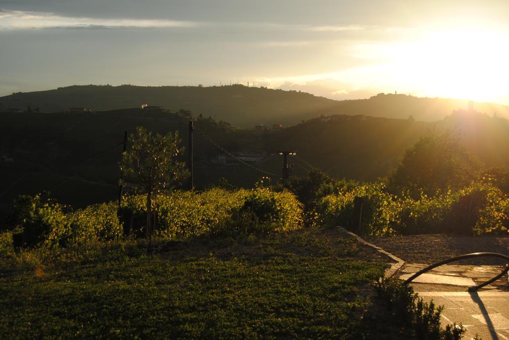 סרלונגה ד'אלבה Agriturismo I Grappoli מראה חיצוני תמונה